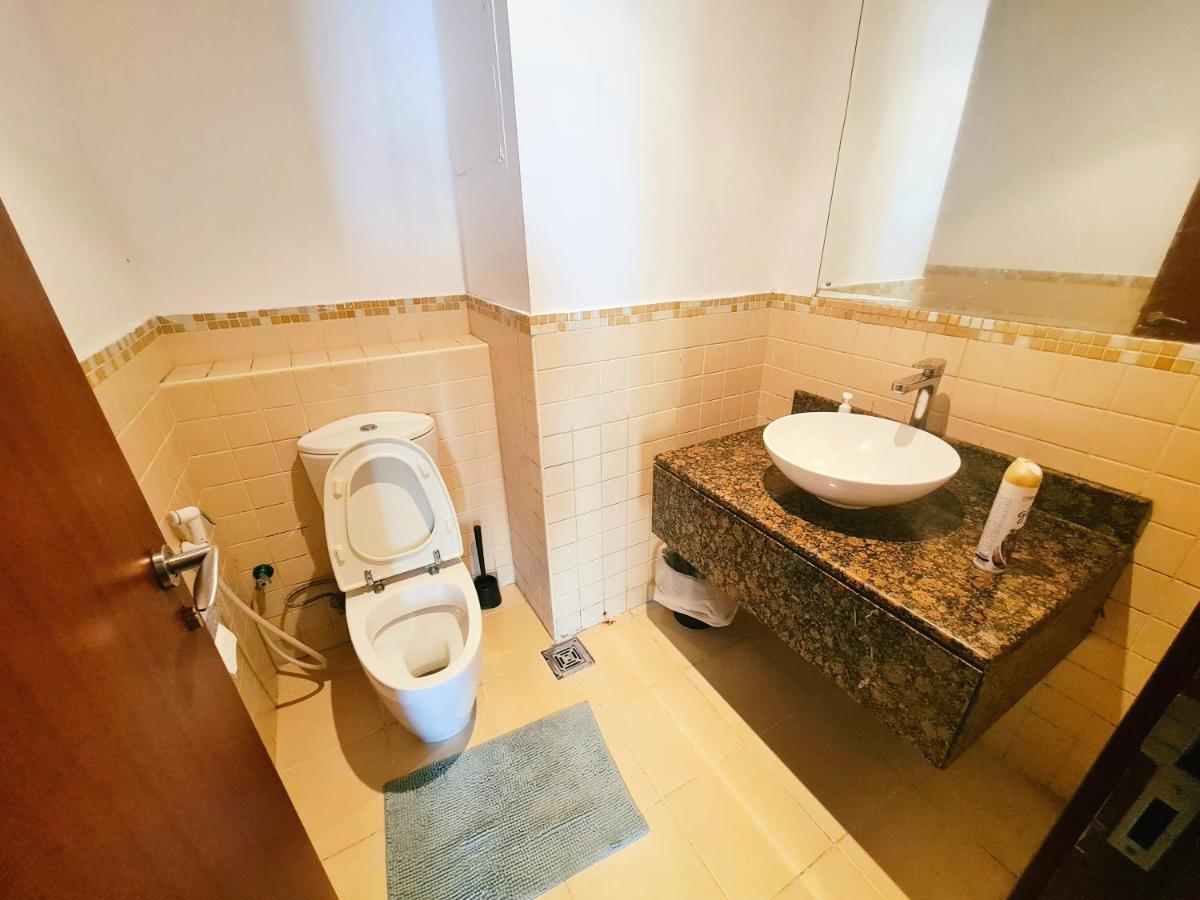Bombay Backpackers Dxb (Adults Only) Hostel Dubai Exterior photo