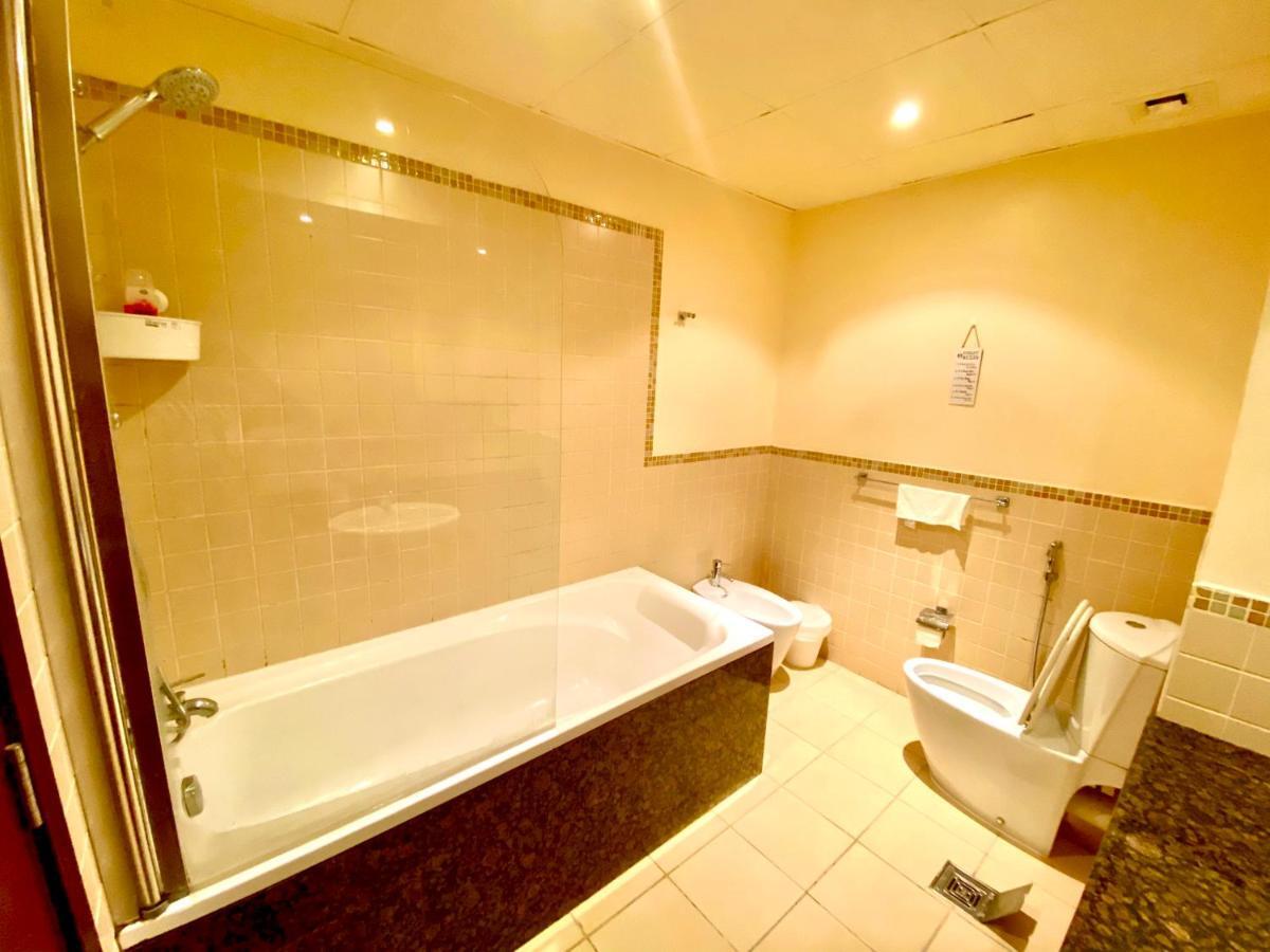 Bombay Backpackers Dxb (Adults Only) Hostel Dubai Exterior photo